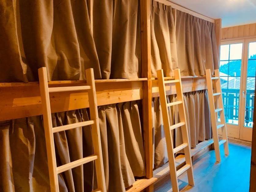 Freeride Hostel 莱斯·克洛塞特斯 外观 照片
