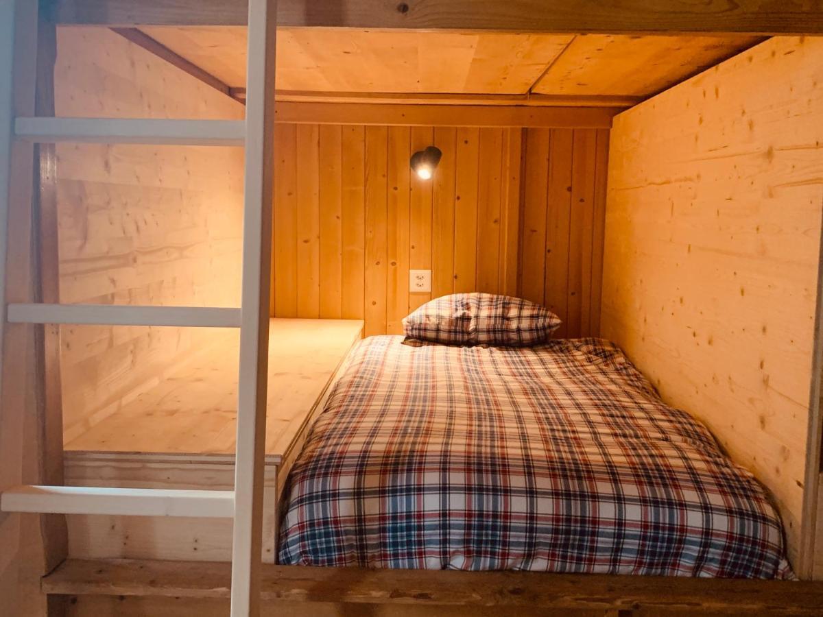 Freeride Hostel 莱斯·克洛塞特斯 外观 照片