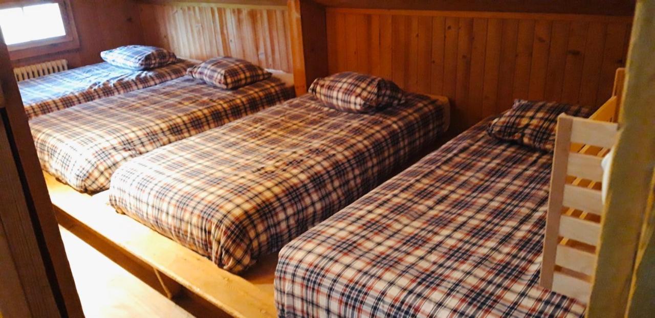 Freeride Hostel 莱斯·克洛塞特斯 外观 照片